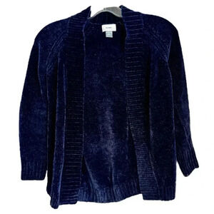 Old Navy cardigan size medium is a chic and cozy addition to any wardrob…